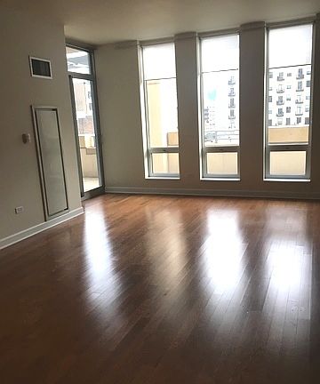 3rd image of 1250 S Michigan Ave Unit 509