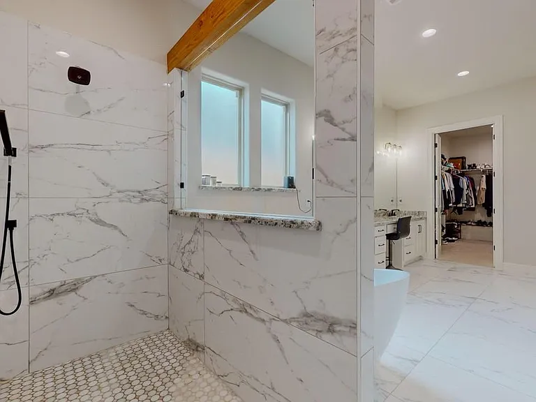 112 Pindo Palm Dr — Photo 29