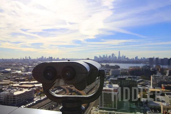 Rented by The KCI Group | media 113