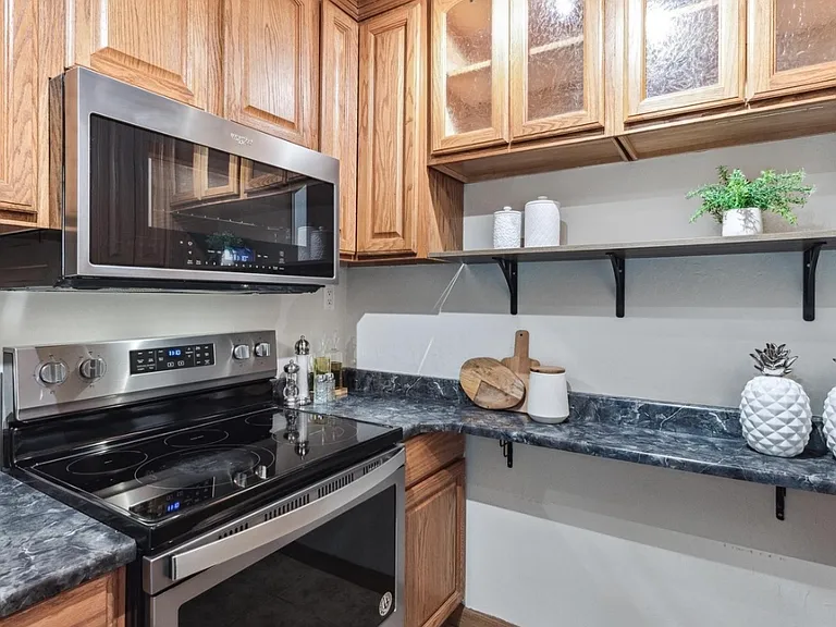 2724 Oak Rd #119 — Photo 14