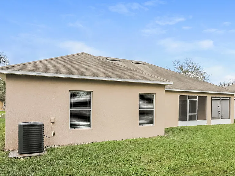 491 Shirley Dr — Photo 16