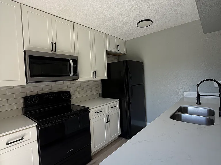 5321 Bamboo Ct #4 — Photo 7