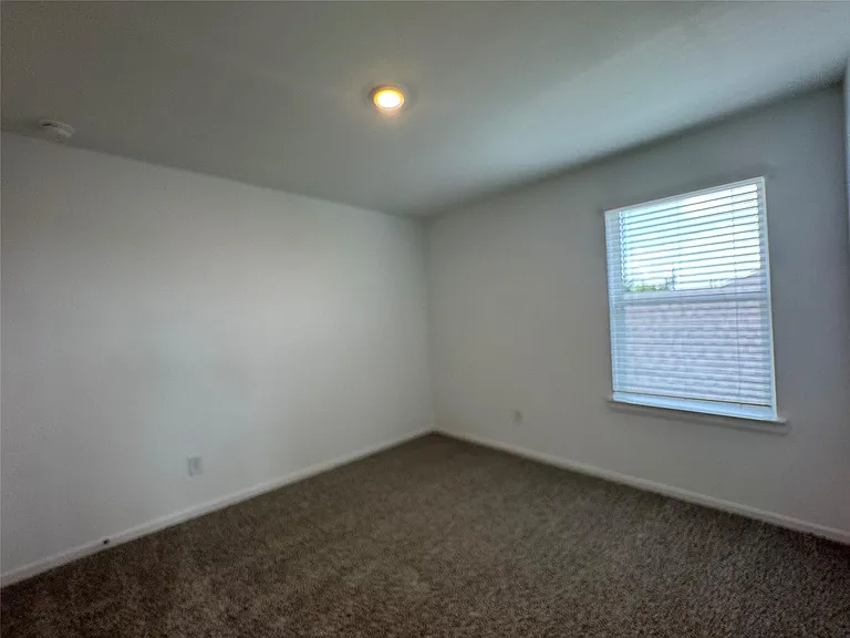 4013 Steer Stable Ln — Photo 18