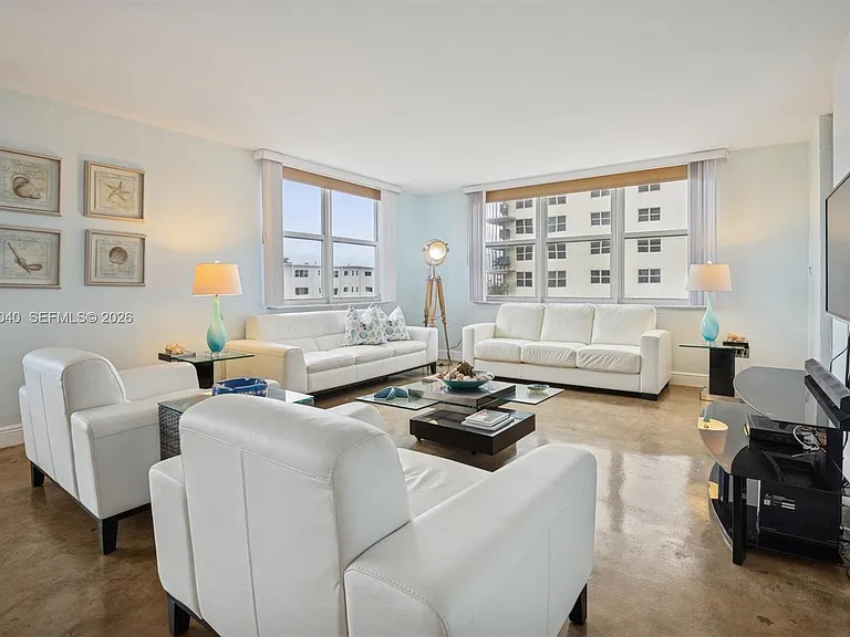 1401 S Ocean Dr #306 — Photo 2