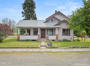 211 4th St, Priest River, ID 83856