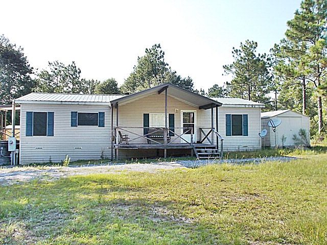 1st image of 220 Silver Lk N
