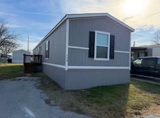 135 Prairie Dr, Sanger, TX 76266