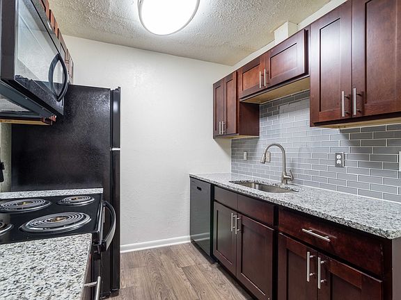 3rd image of 65 Century Cir APT 1200J