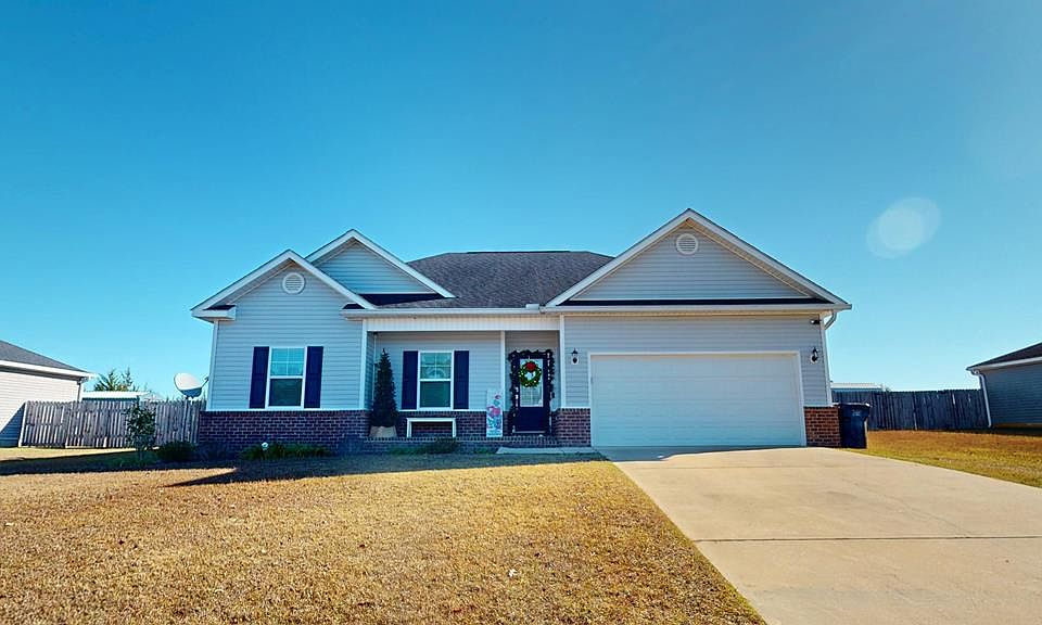 1st image of 121 Tanglewood Dr