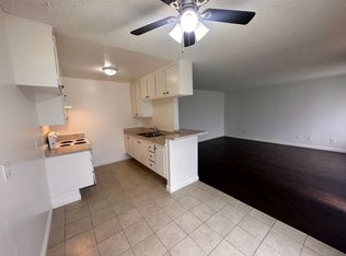 707 E Orangewood Ave APT B, Anaheim, CA 92802