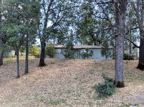 39 Pine Ave, Hayfork, CA 96041