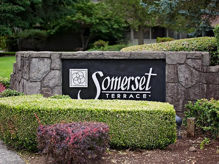 Somerset Terrace — Photo 19