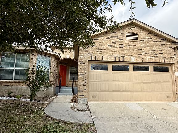 4th image of 419 Dolly Dr