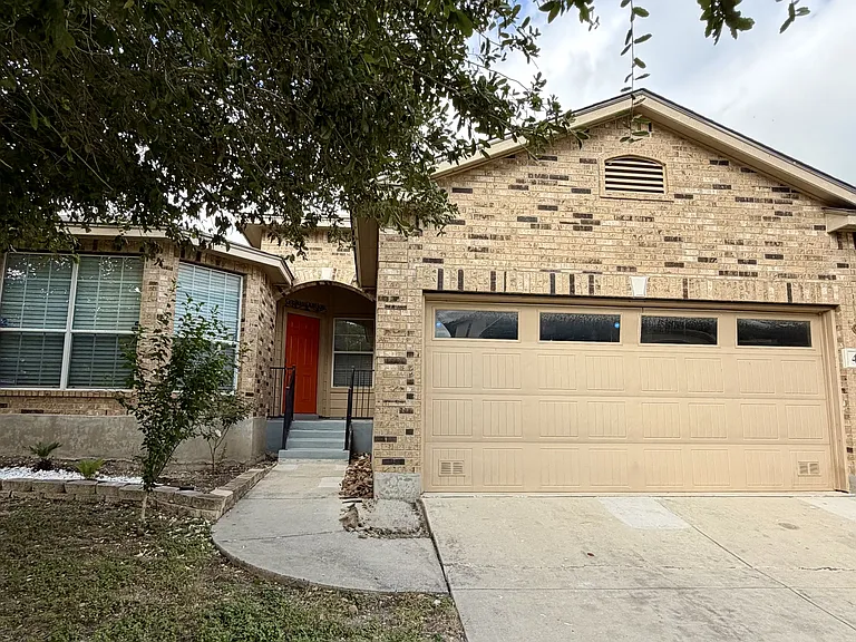 419 Dolly Dr — Photo 4