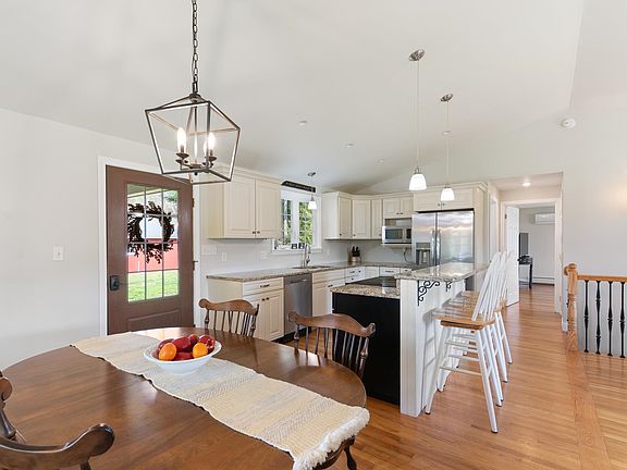 3rd image of 88 Dummerston Station Road