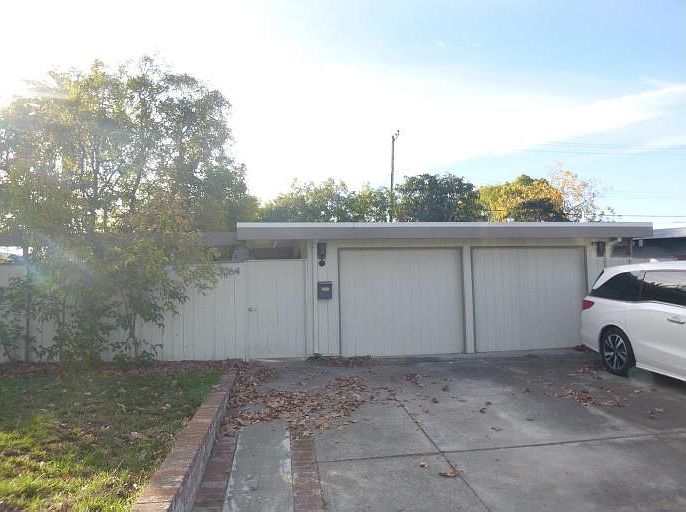1st image of 3064 Atherton Dr
