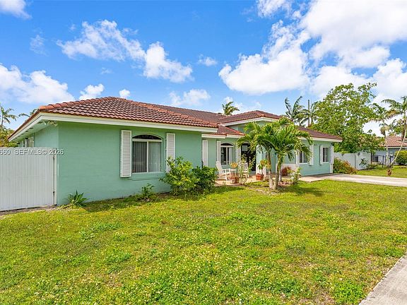 4th image of 20310 SW 320th St