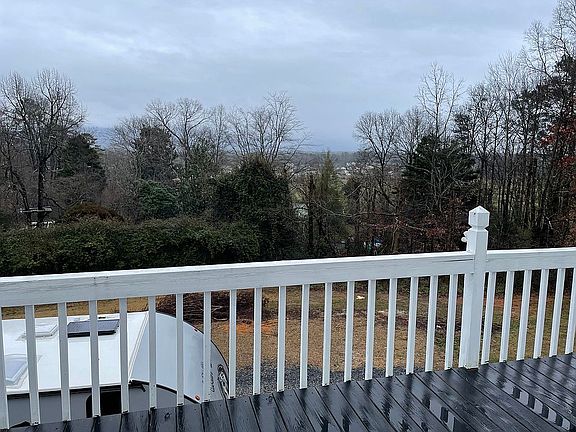 2nd image of 199 Dogwood Hills Dr