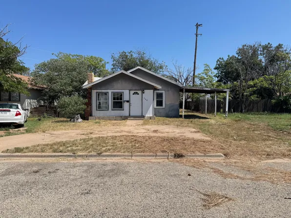 140 N 3rd St, Slaton, TX 79364