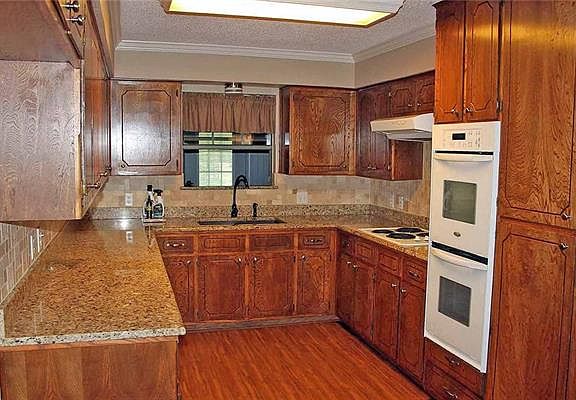 4th image of 1511 Parkview Dr