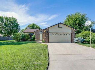 5619 Croyden Cir, Wichita, KS 67220