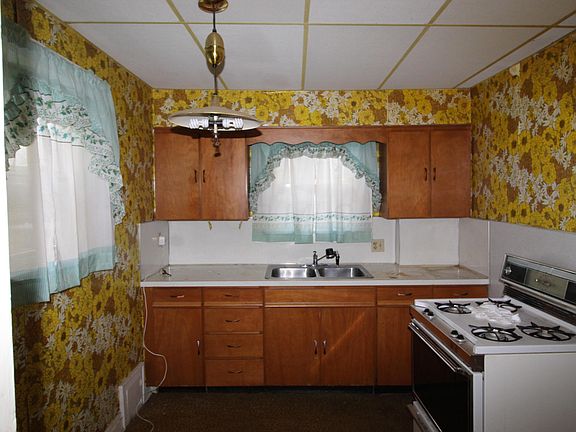 5th image of 633 Bulen Ave