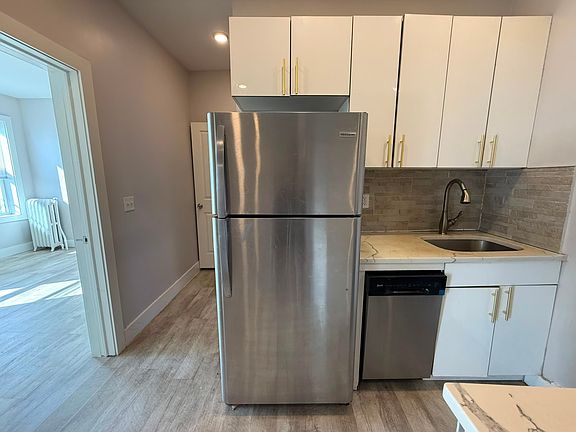 2nd image of 3149 John F Kennedy Blvd #14E