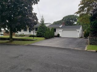 49 Newwood Dr, Cranston, RI 02920