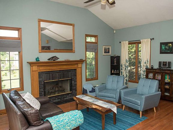 4th image of 3921 Thad Ct