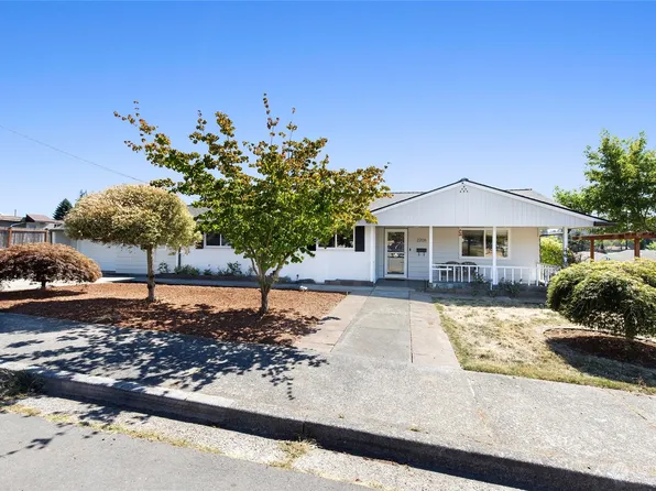 2206 7th Street, Everett, WA 98201
