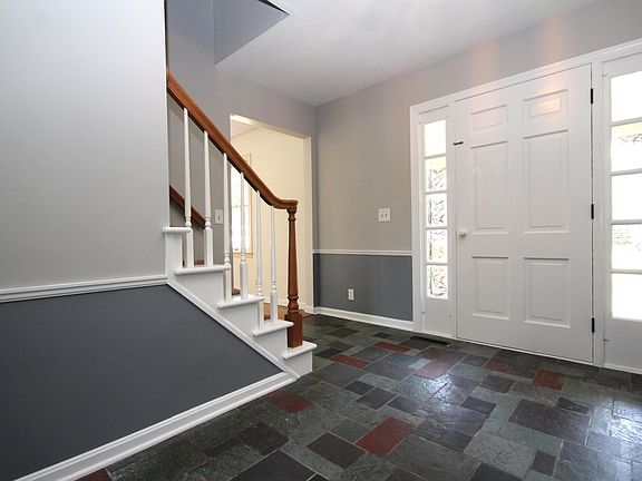 4th image of 4334 Waterview Dr