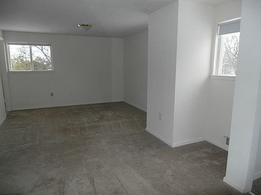 4th image of 9724B Massachusetts St