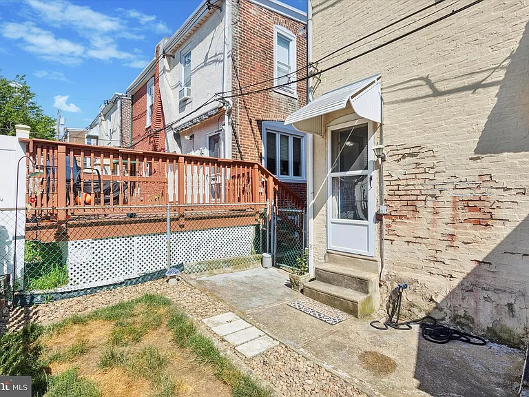470 Shurs Ln — Photo 11