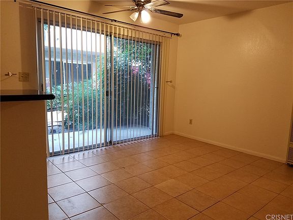 5th image of 18530 Hatteras St Unit 104