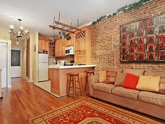 Sold by Citi Habitats | media 3