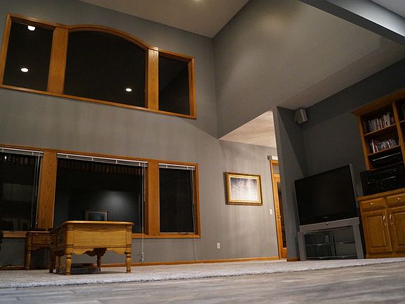 Great Room with 18ft ceiling