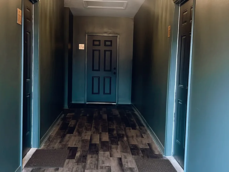 17 S College St #17A — Photo 8