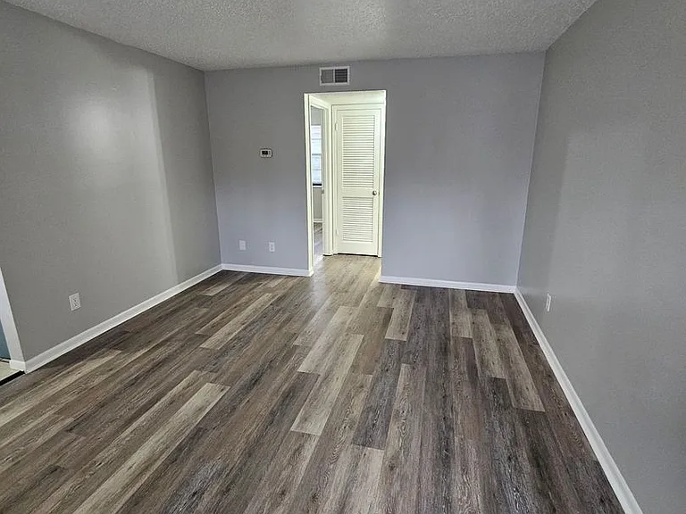 4506 Hutton Rd #8 — Photo 3