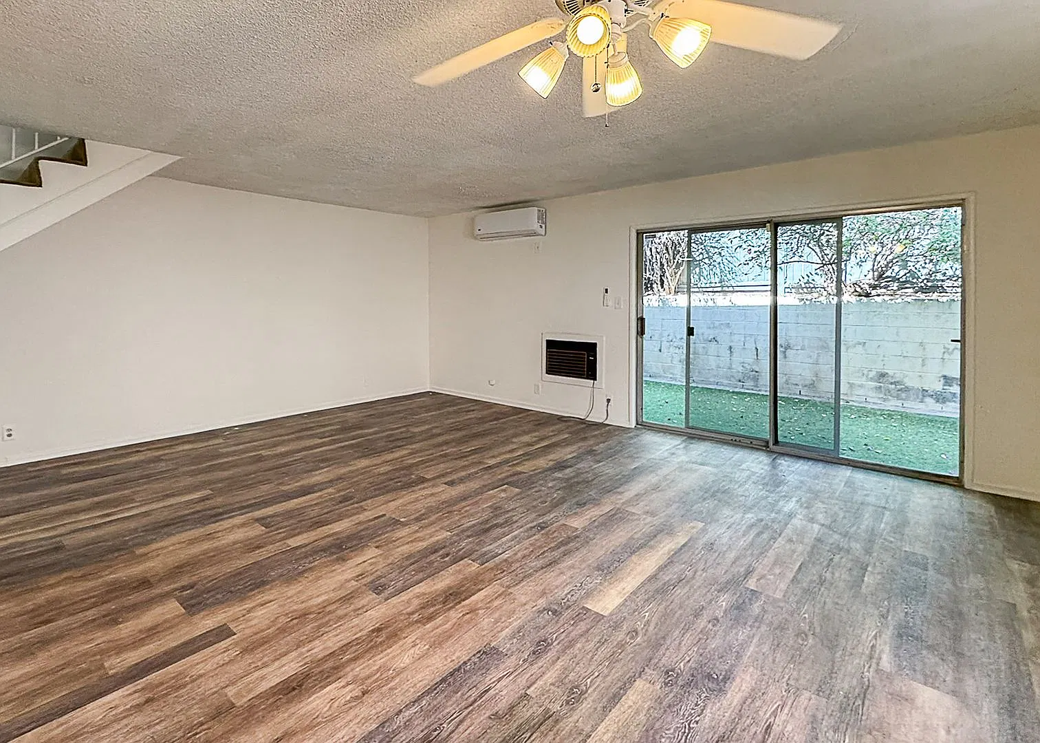 2BD + 1.5 BA | Rancho Park Neighborhood W/Private Yard Space — Photo 3