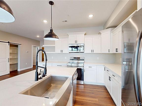 4th image of 104 Sierra Bay Dr #1D