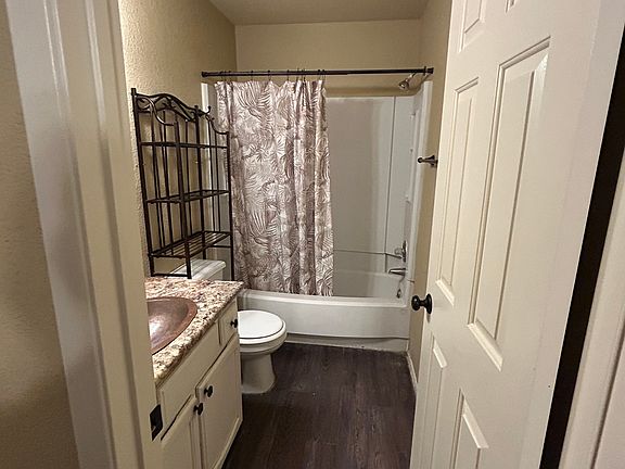 4th image of 1230 Mechem Dr APT 23