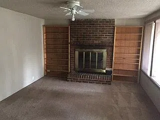2 bed, 940 sqft, $1,600 — Photo 3