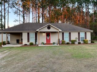 40 Leslie Rd, Hazlehurst, GA 31539