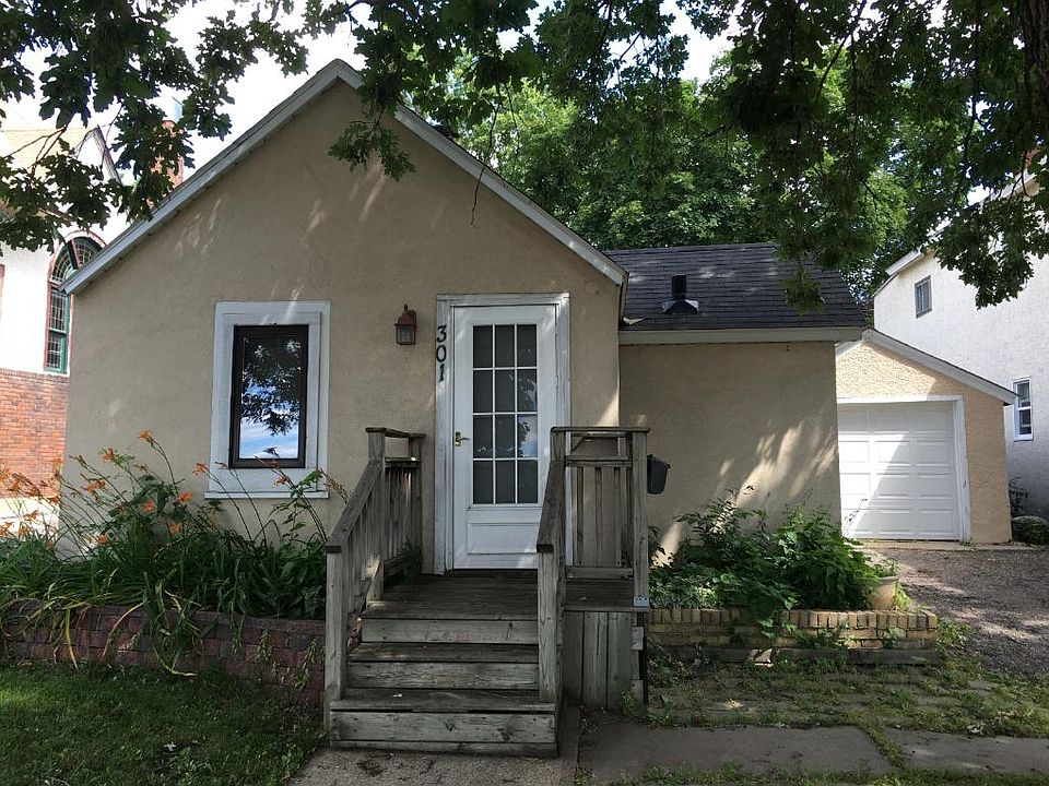 1st image of 301 Goodrich Ave