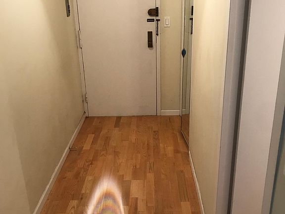 2nd image of 3550 N Lake Shore Dr APT 709