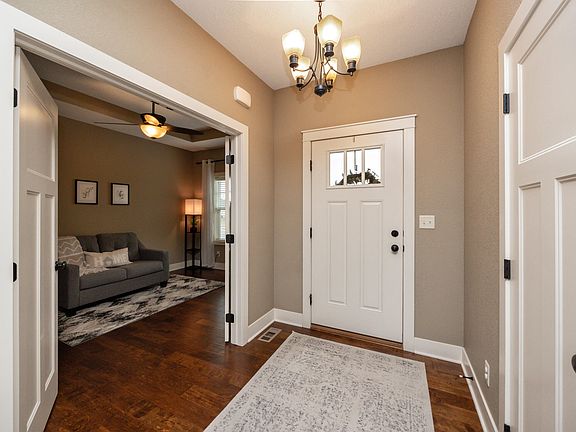 2nd image of 1103 NE Cold Harbor Dr