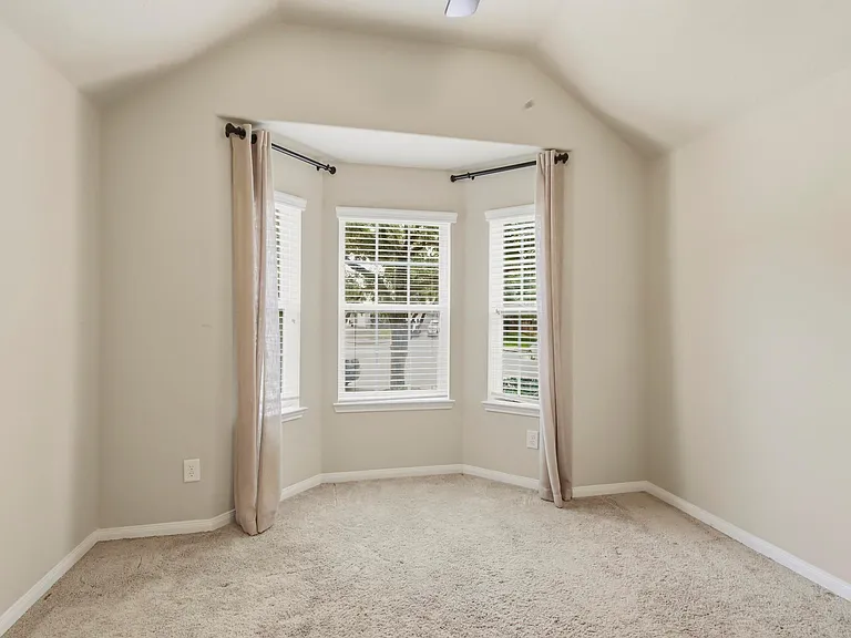 24142 Auburn Woods Ct — Photo 17
