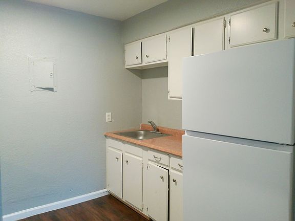 4th image of 2026 Waldron Rd APT 210