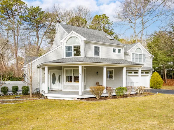 18 Southview Way, East Falmouth, MA 02536