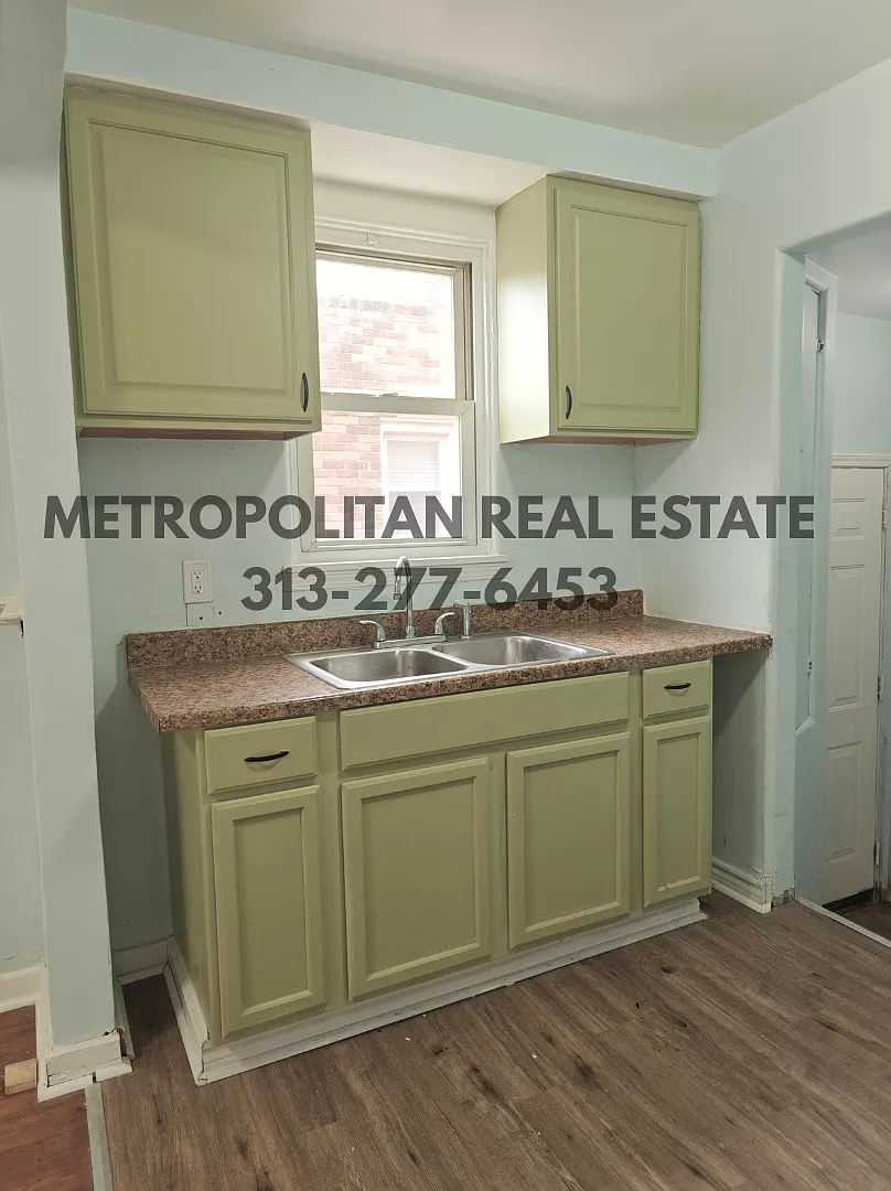 3 bed, 1136 sqft, $1,375 — Photo 4